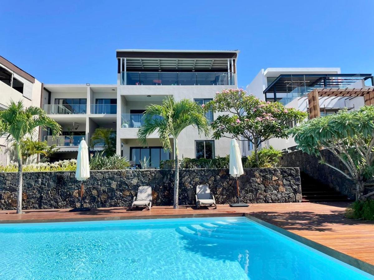 Luxury Beach House With Spectacular Sea View And Pool Trou aux Biches Exterior photo